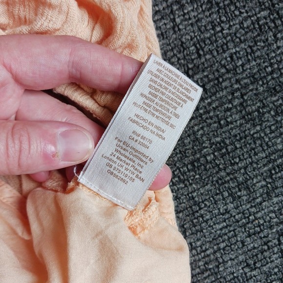 Free People Runaway Boho Crochet Lace Long Sleeve Cropped Top in Light Peach XS - Picture 5 of 5